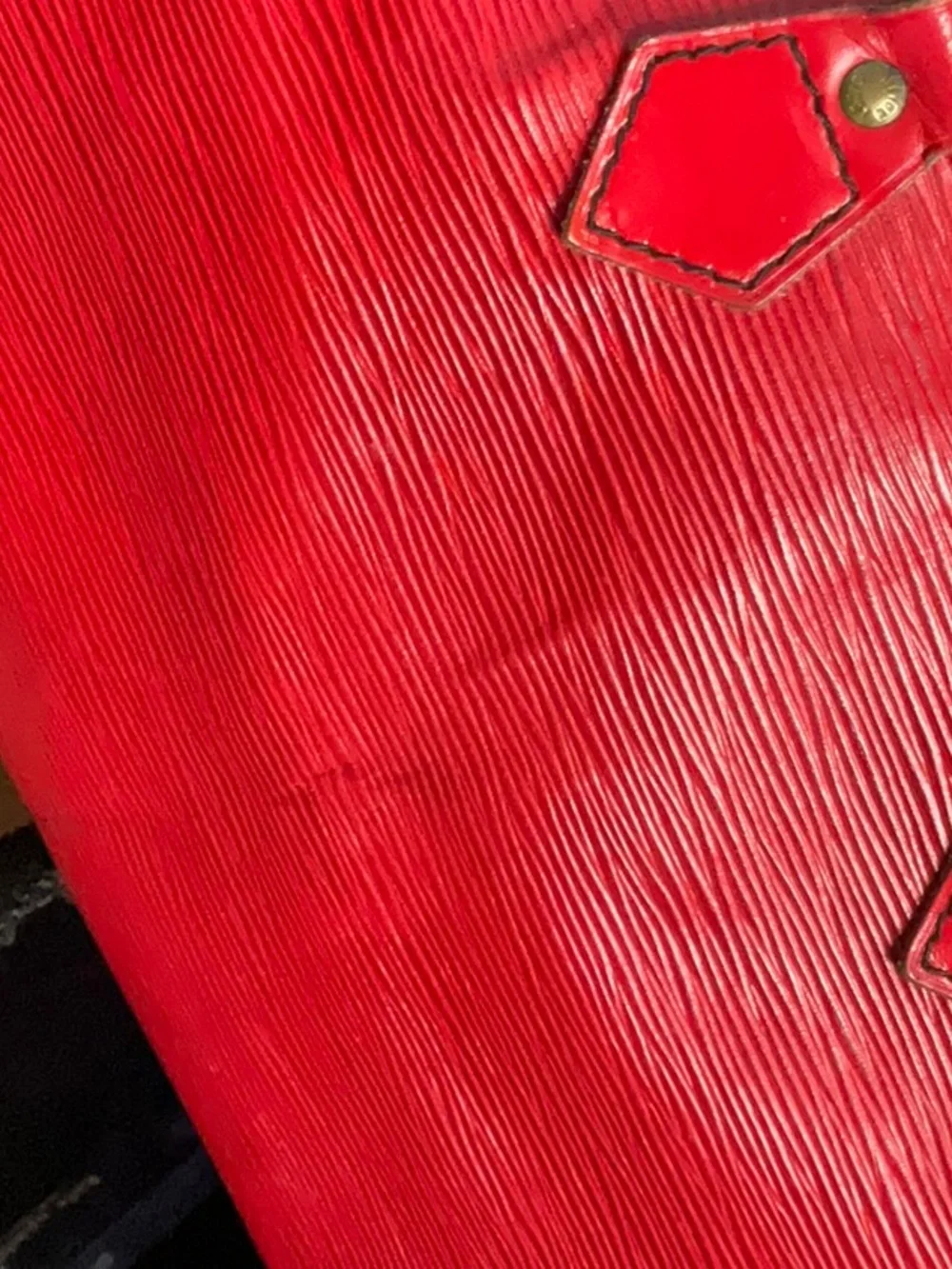 Louis Vuitton Used Lux Speedy Eppy 35 Inch Red 3400 R Crease In Frnt Minor Rub♥️ - Picture 7 of 7